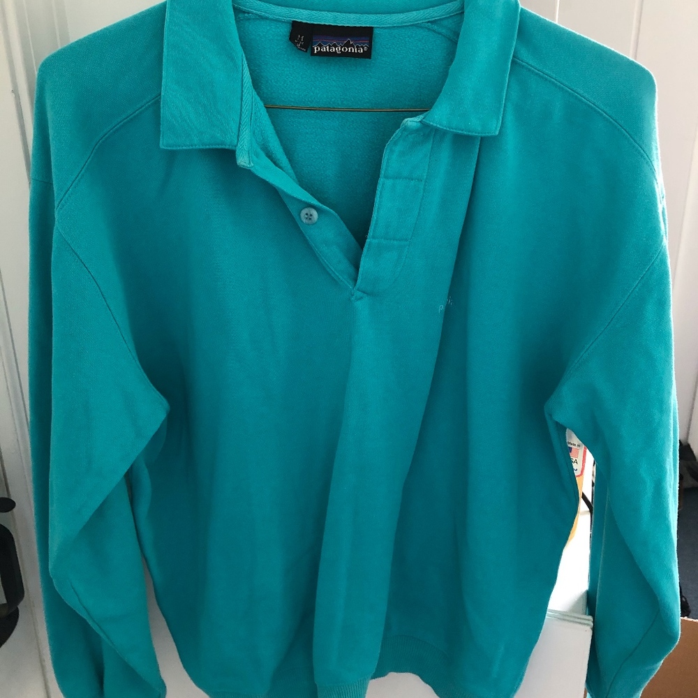 Women's Patagonia collared sweatshirt